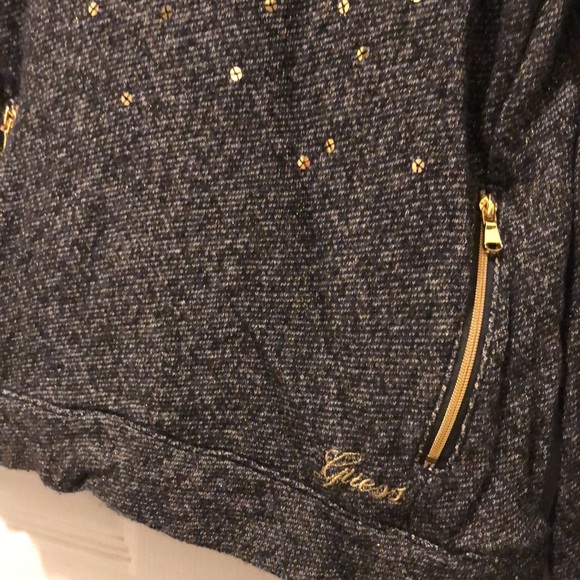 Girl’s Guess sweatshirt - Picture 3 of 3